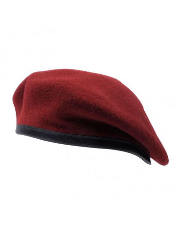 BERET ROUGE